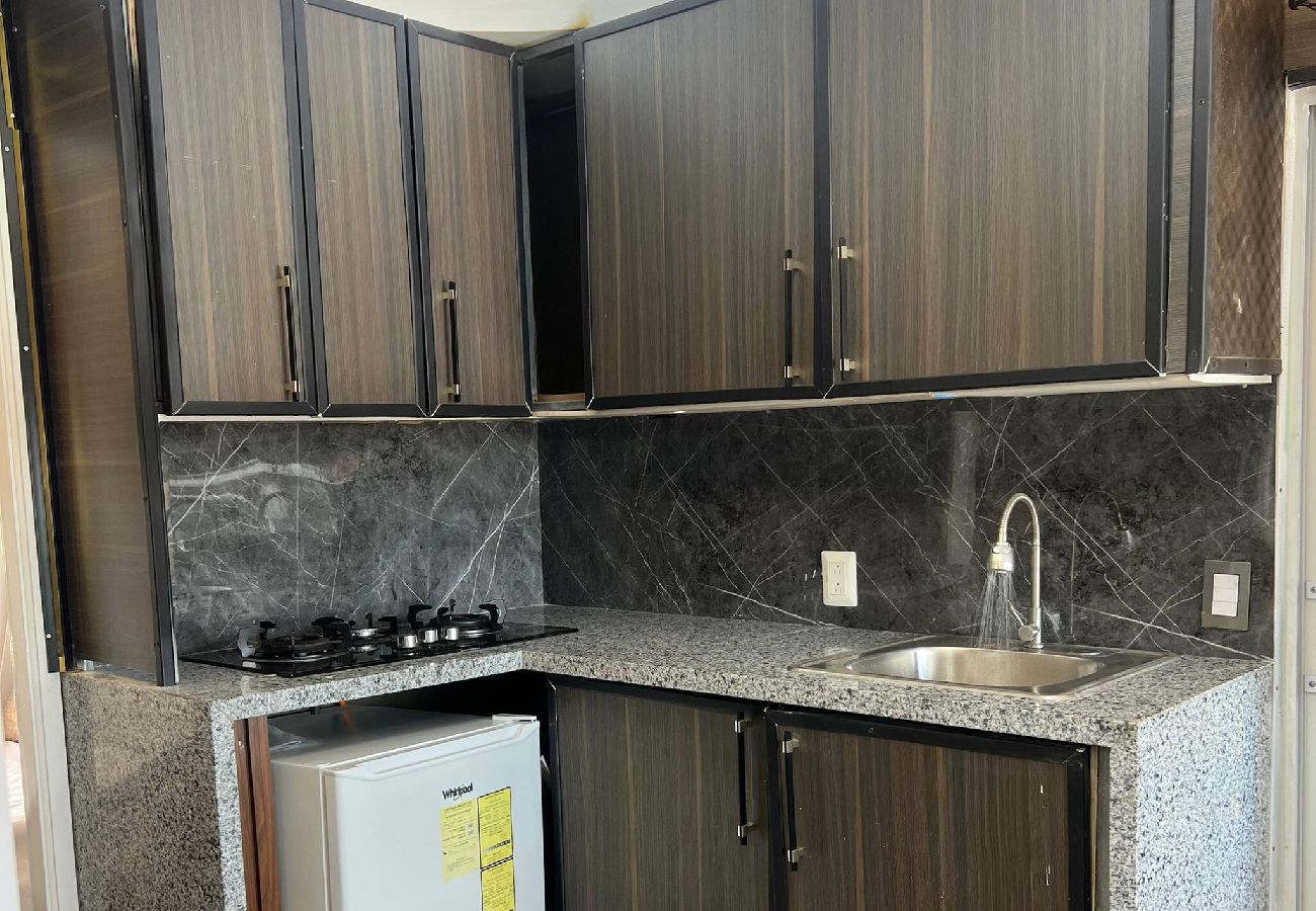 Apartamento en Santo Domingo Este - Apto de 2 HB con Balcón y Acceso a Jacuzzi