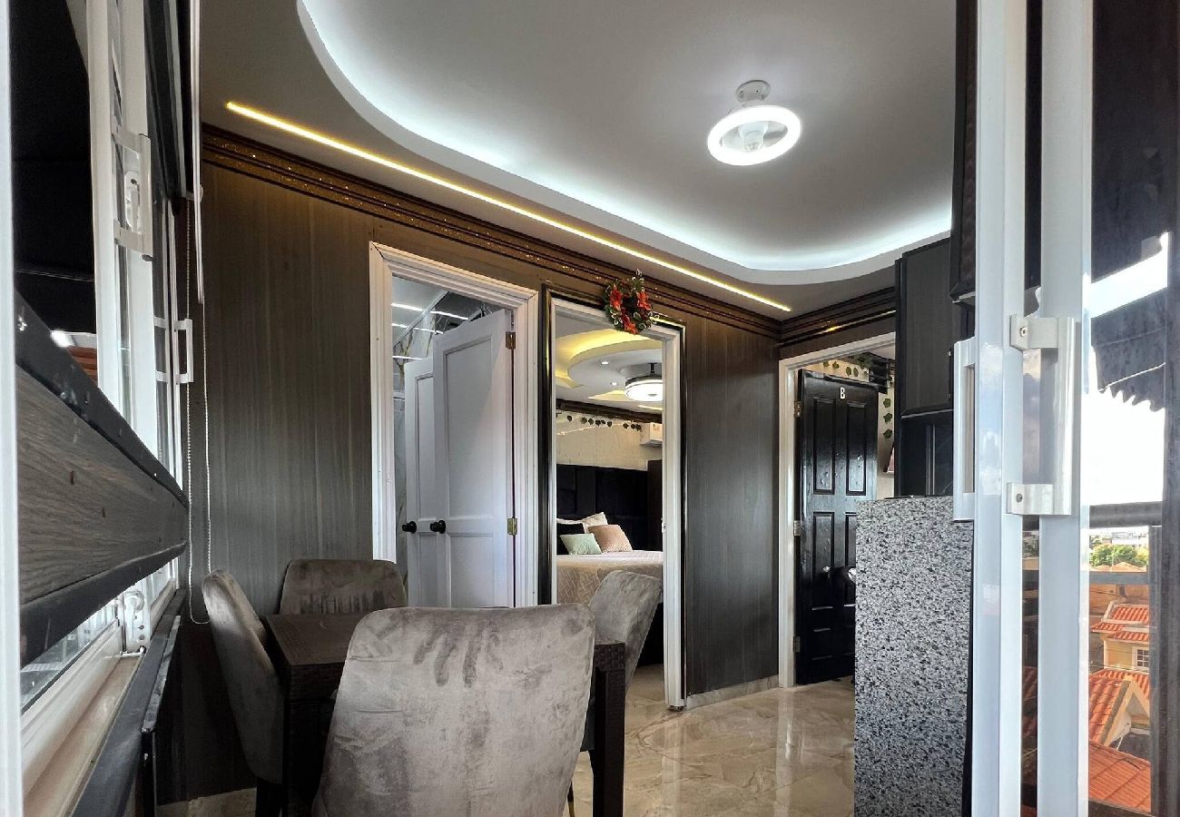 Apartamento en Santo Domingo Este - Apto de 2 HB con Balcón y Acceso a Jacuzzi
