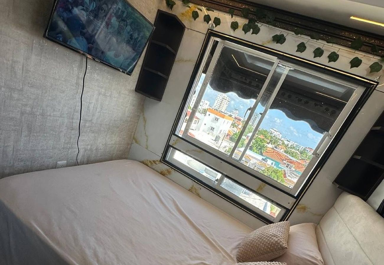Apartamento en Santo Domingo Este - Apto de 2 HB con Balcón y Acceso a Jacuzzi