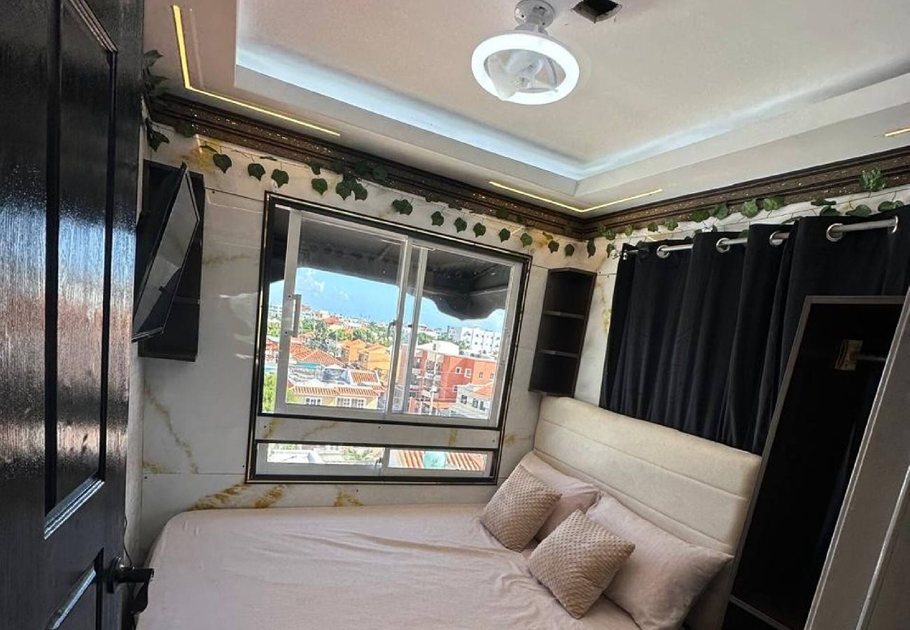 Apartamento en Santo Domingo Este - Apto de 2 HB con Balcón y Acceso a Jacuzzi