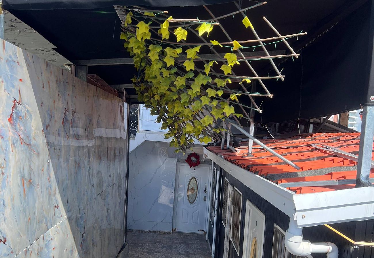 Apartamento en Santo Domingo Este - Apto de 2 HB con Balcón y Acceso a Jacuzzi