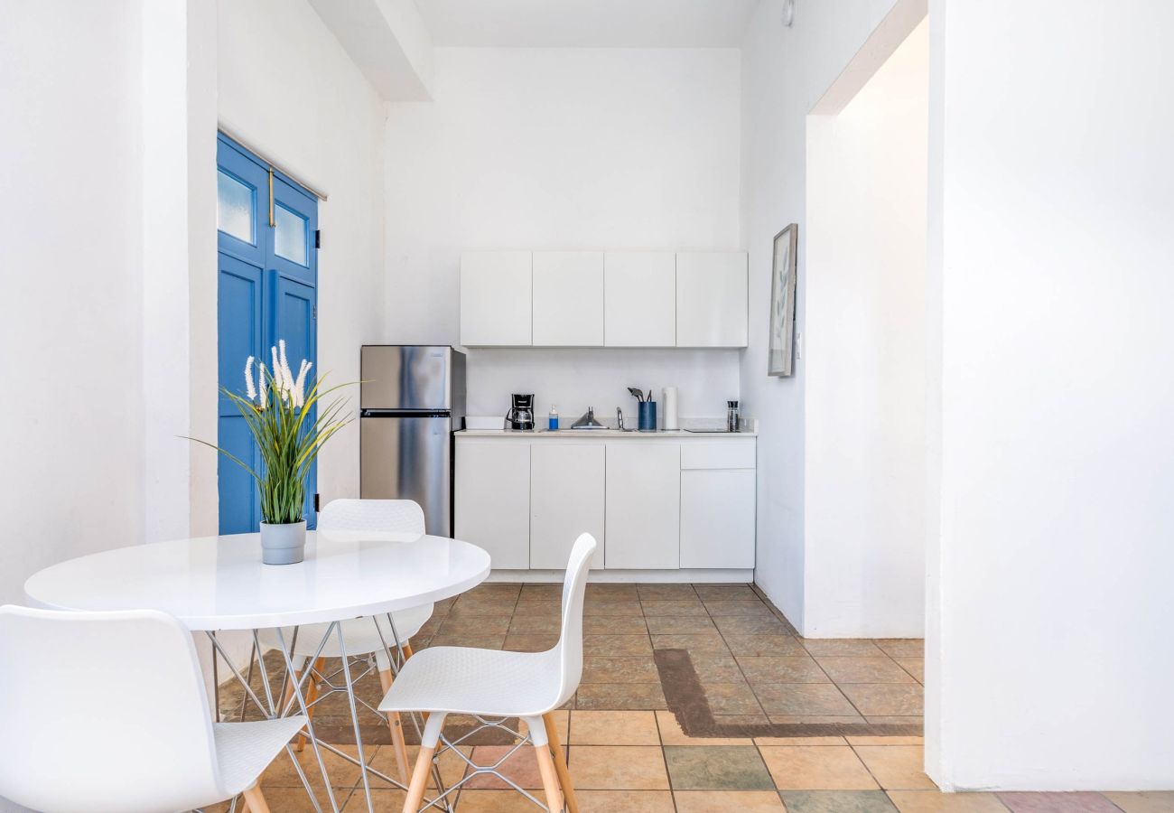 Apartamento en San Juan - Cozy 1BR Apartment in San Juan with Full AC - 2