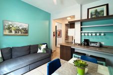 Apartment in San Juan - Condado Escape | 2BR with Rooftop...