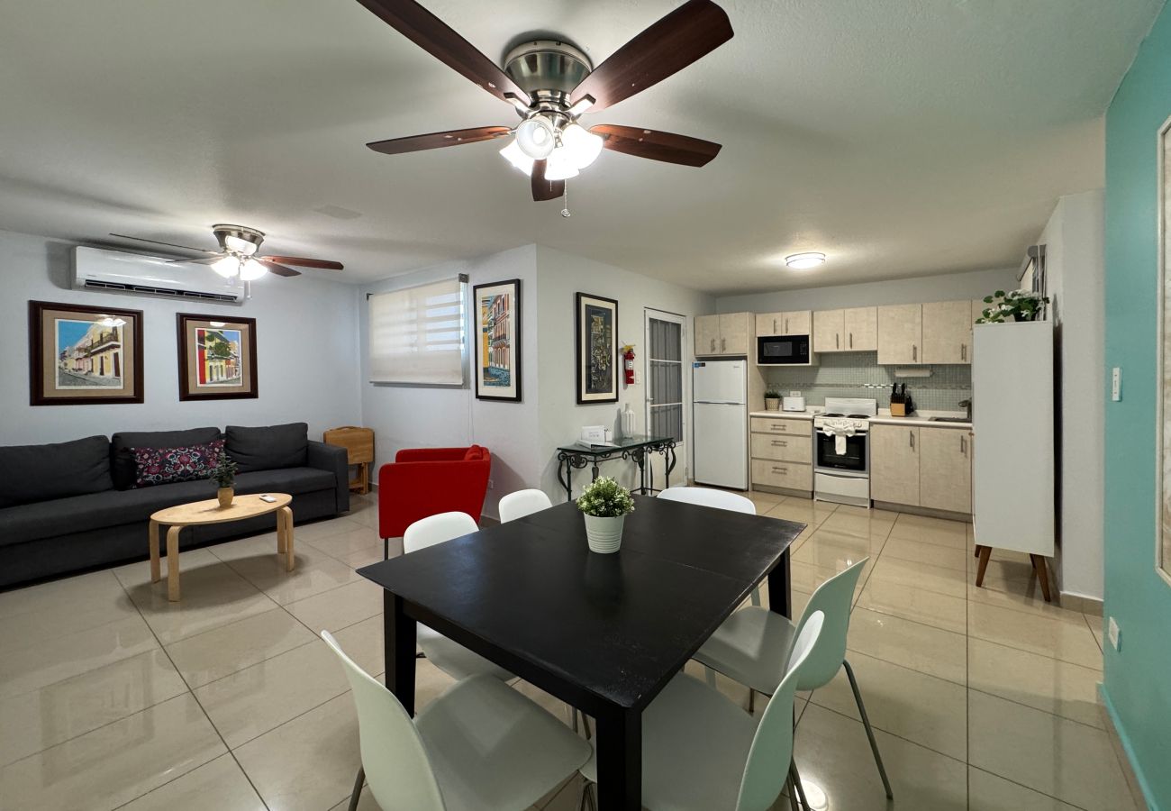 Apartment in San Juan - Spacious 2BR/1BA in Condado Near Beach & Hotspots