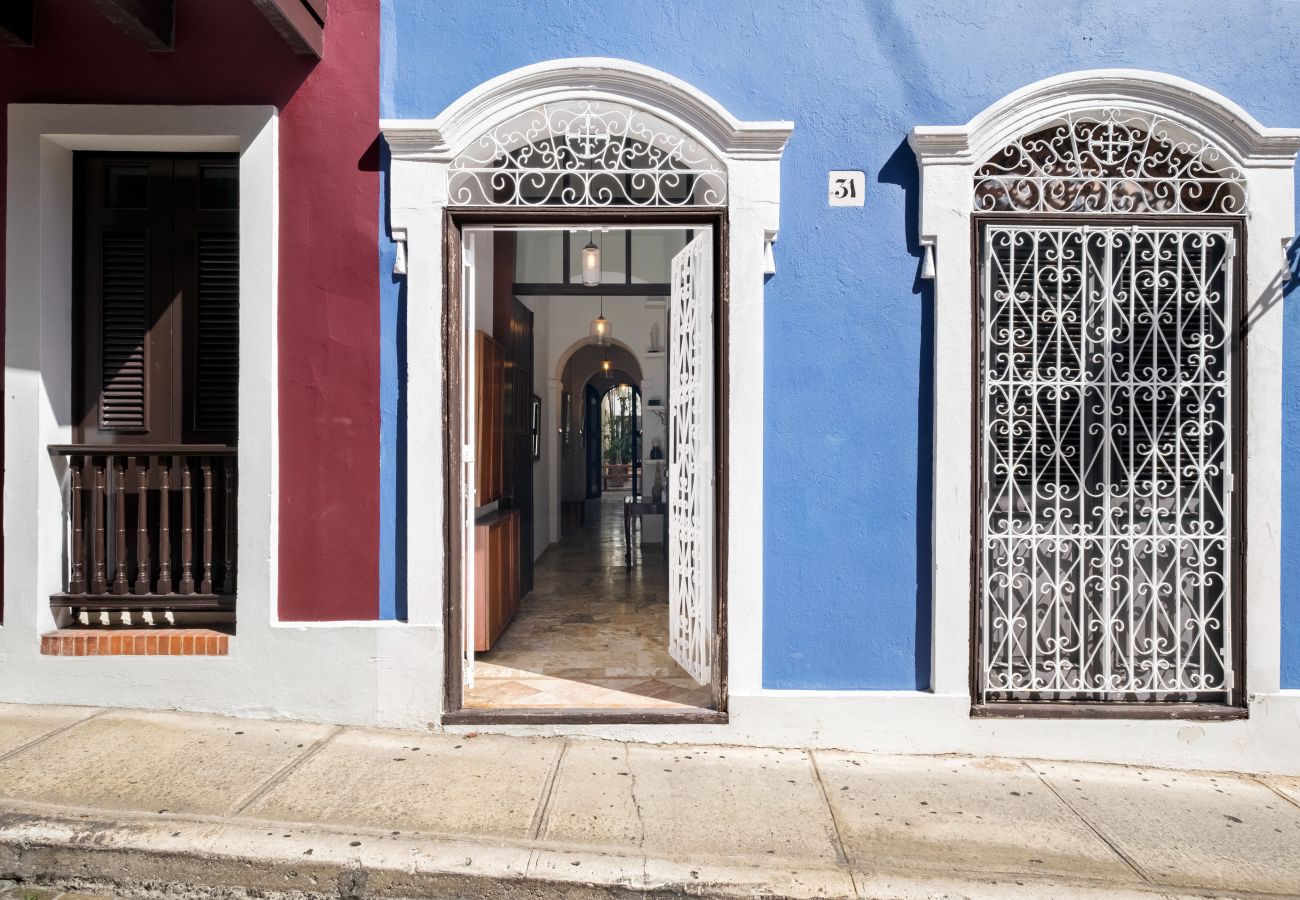 House in San Juan - Tizol Historic Building: 8BR in Old San Juan