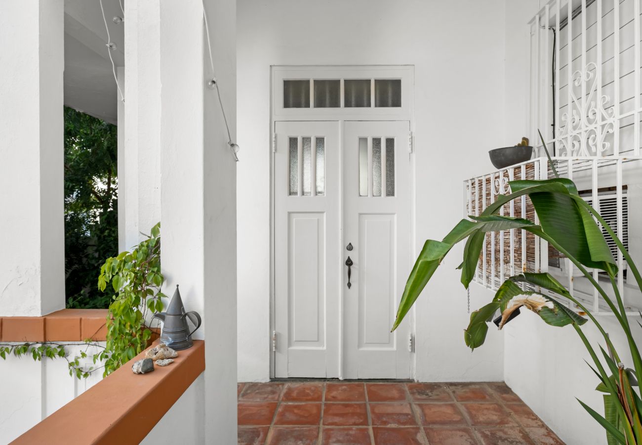 House in Santurce - Multi-unit beachside complex for up to 12 guests!