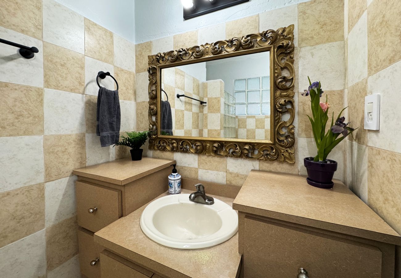 Apartment in San Juan - Condado 4BR/2BA Rooftop, Patios & Walk to Hotspots
