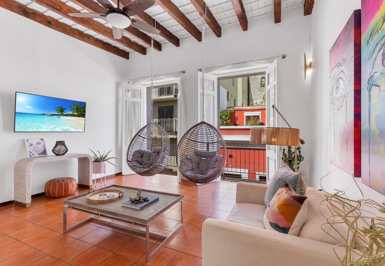 House in San Juan - Whole Home with Lush Patio in Heart of OSJ