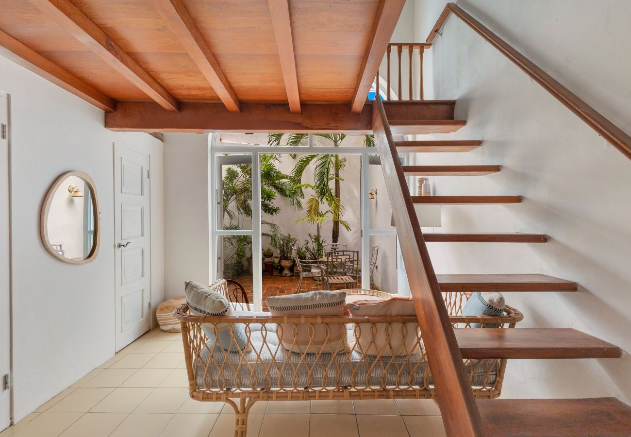 House in San Juan - Spacious Colonial Gem with Artistic Flair OSJ