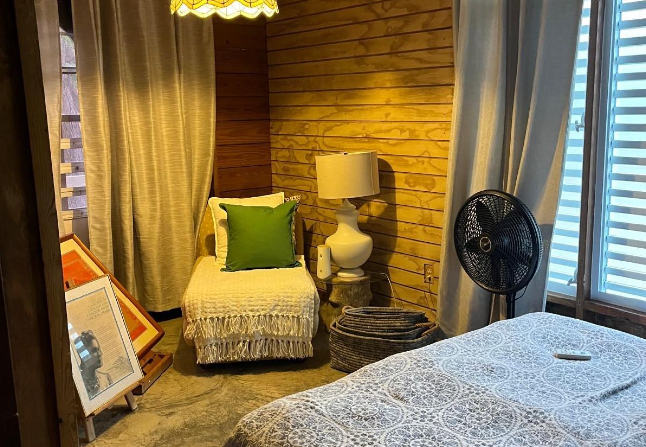 Cabin in Cabo Rojo - Rustic cabin in the heart of the fields of Pitahaya