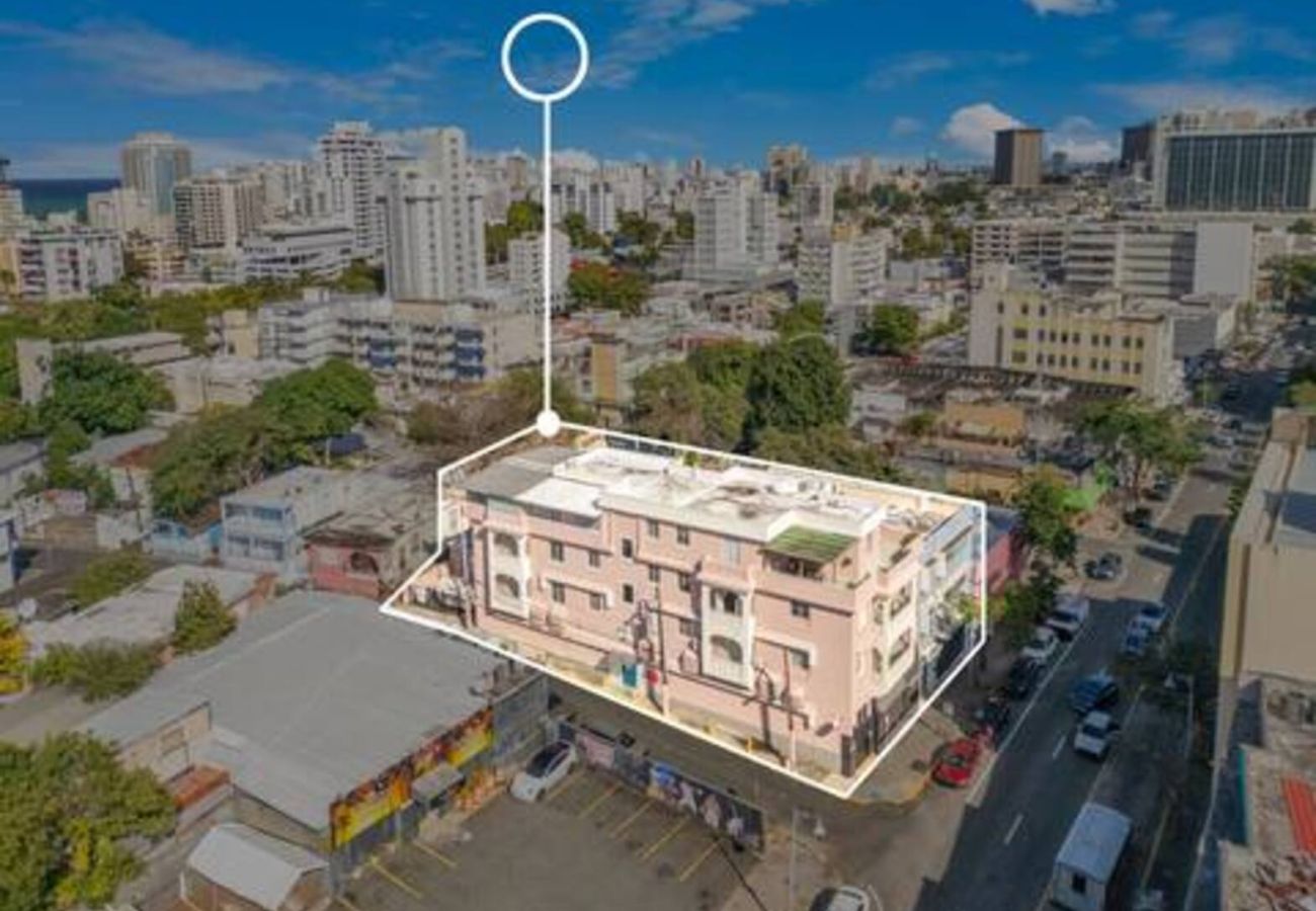 Apartment in San Juan - Charming 2BR Stay with Balcony & Generator in San Juan