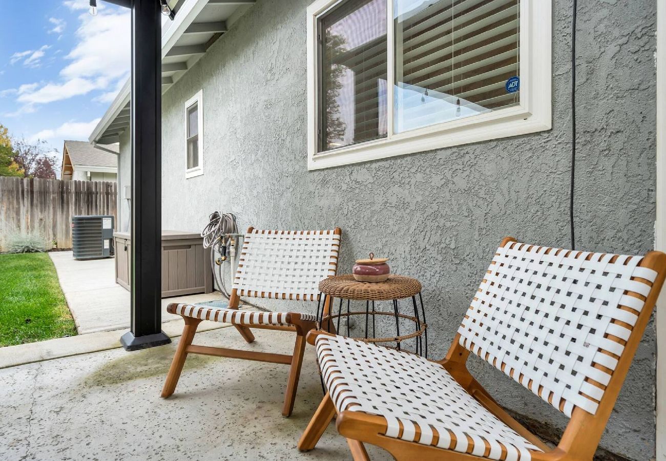 House in Sacramento - Home 4 miles to Downtown & 9 miles to Airport 