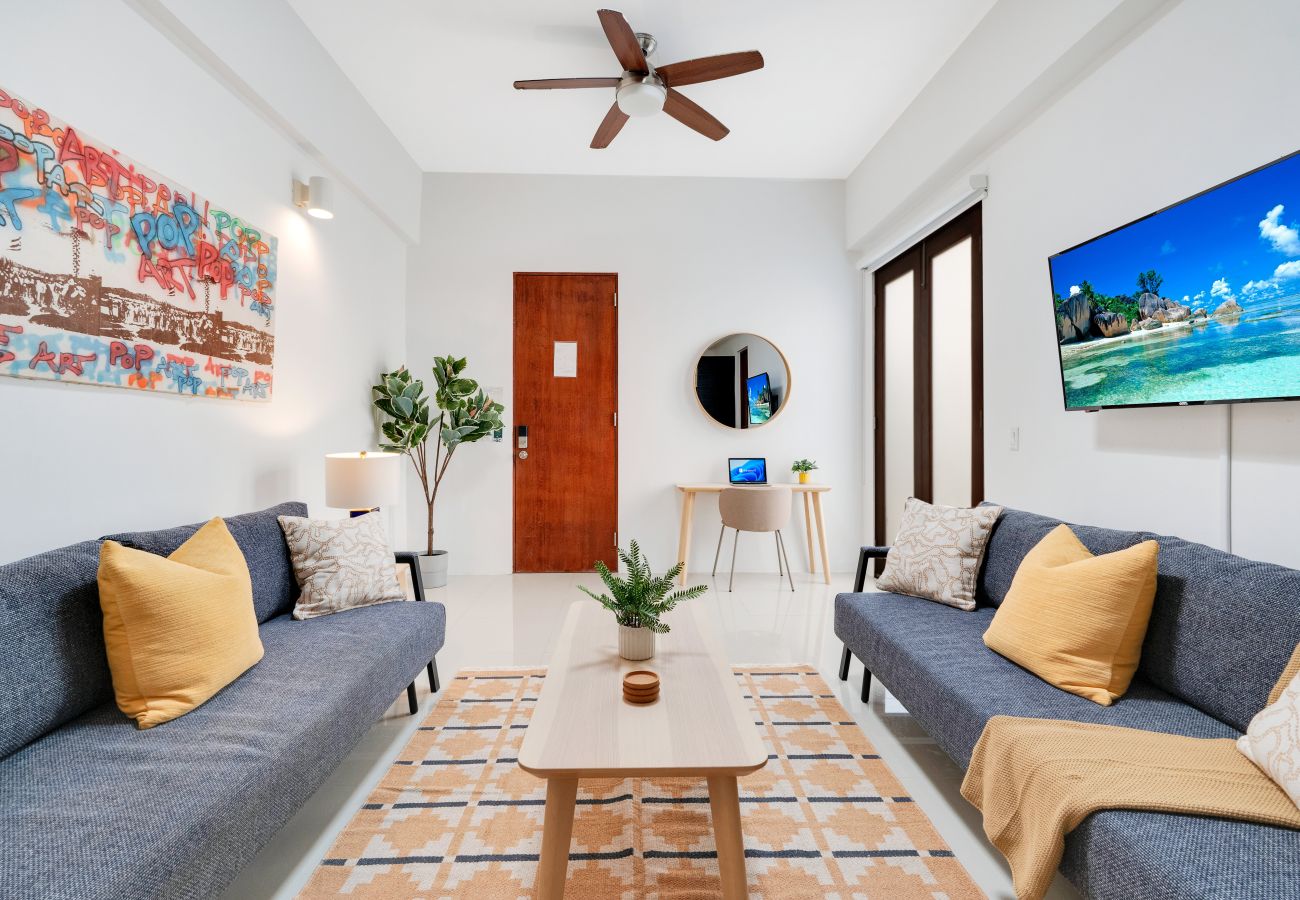 Apartment in San Juan - Charming OSJ Hideaway w/ Terrace & Full Kitchen