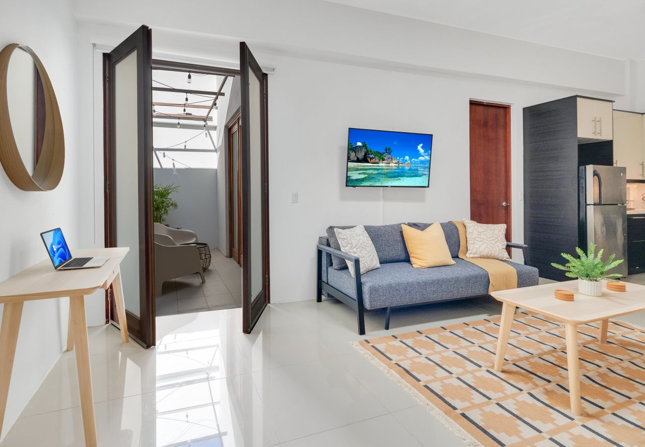 Apartment in San Juan - Charming OSJ Hideaway w/ Terrace & Full Kitchen