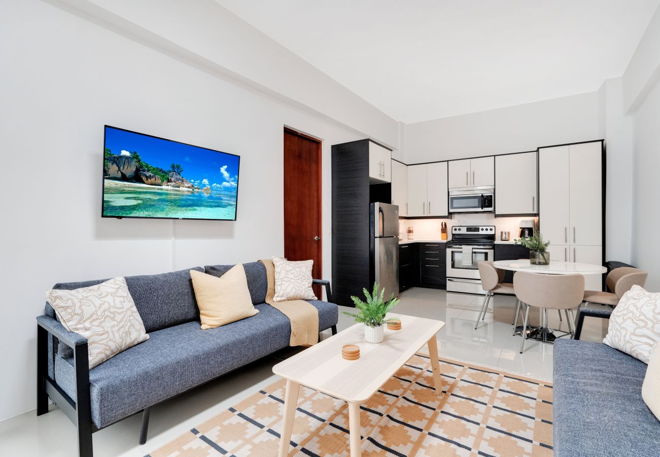 Apartment in San Juan - Charming OSJ Hideaway w/ Terrace & Full Kitchen