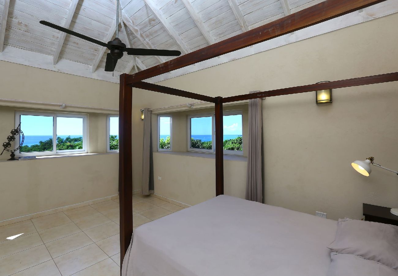 House in White House - Spacious 4-Bedroom Penthouse | Stunning sea views! 