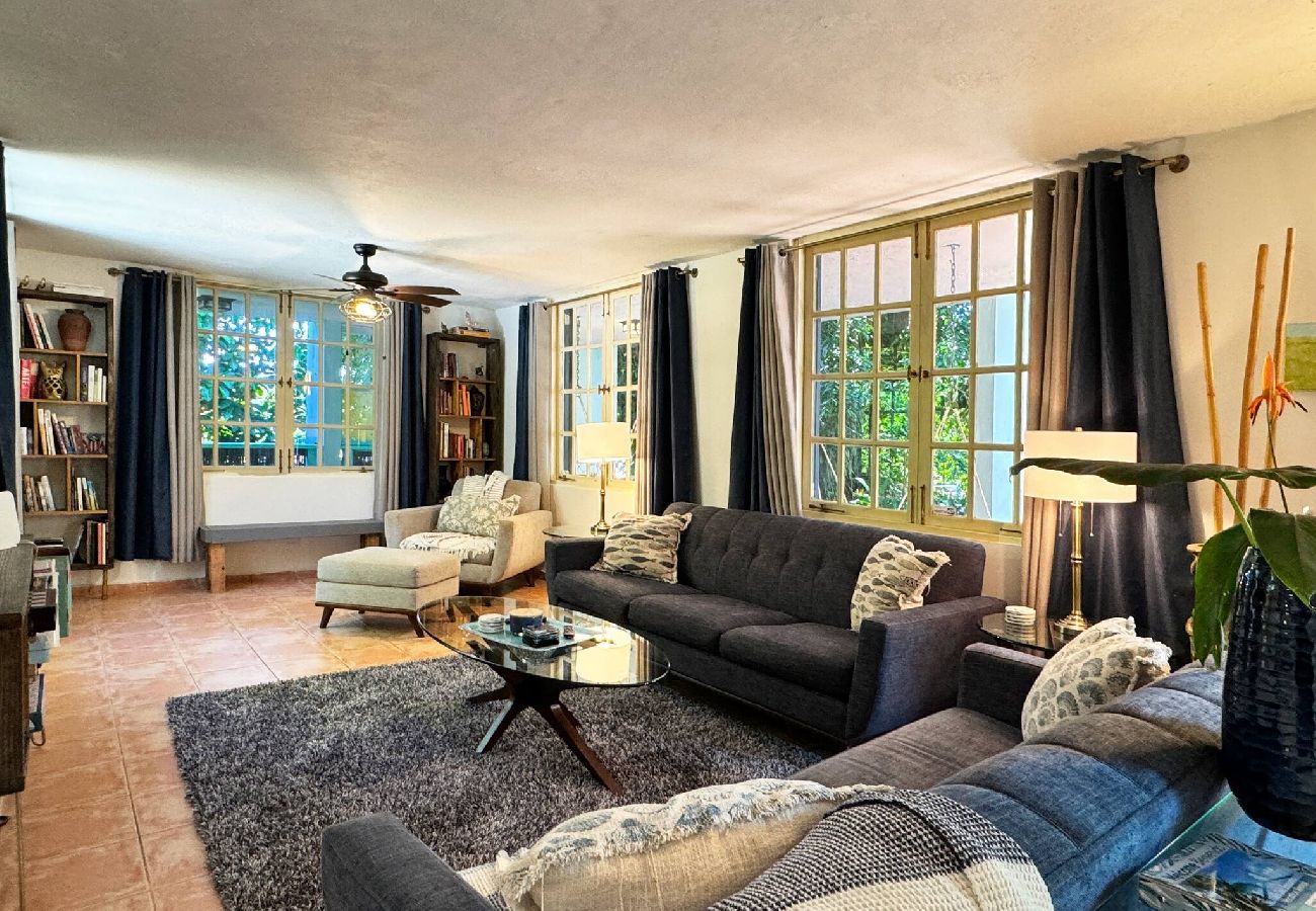 House in Río Grande - Rainforest View 4 bed 3 bath Hot Tub - Generator 