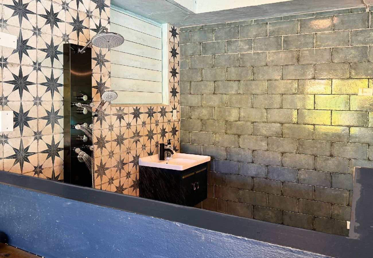 House in Río Grande - Rainforest View 4 bed 3 bath Hot Tub - Generator 