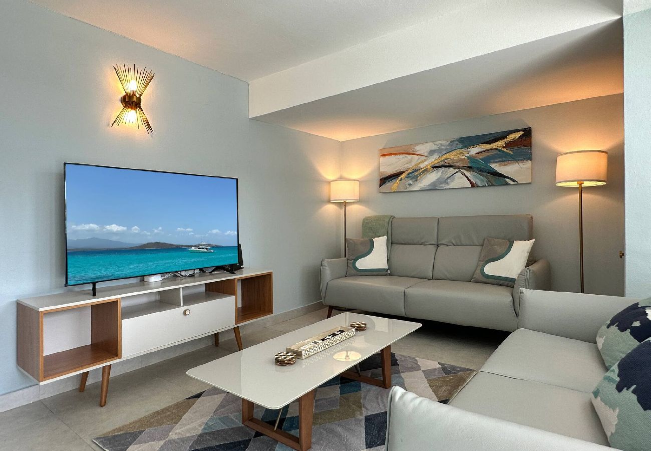 House in San Juan - Condado Laguna Villa 1 | Spa | 6 Bd 3Ba Generator 