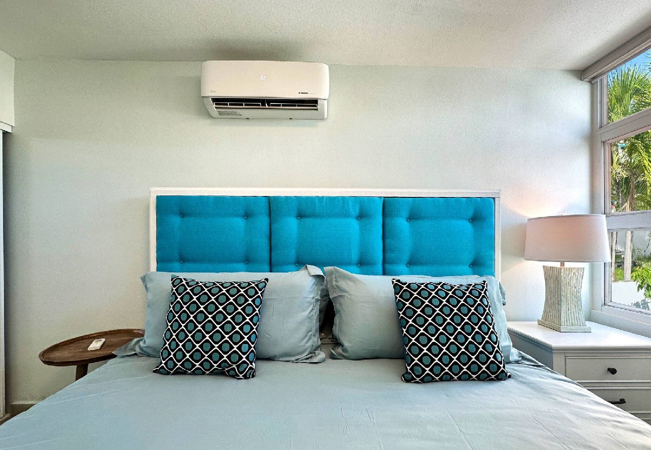 House in San Juan - Condado Laguna Villa 1 | Spa | 6 Bd 3Ba Generator 