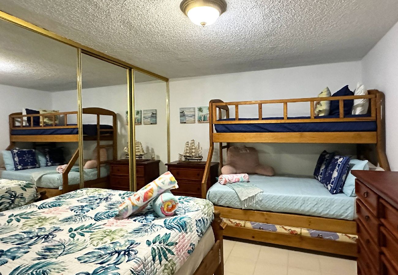 Apartment in Fajardo - Marina View Condo 2 Bed / 2 Bath Sleeps 7 