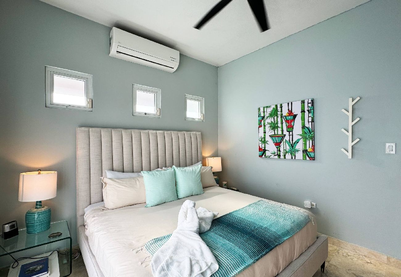 House in San Juan - Condado Laguna Villa w/Pool 5 Bd 3 Ba - Generator 