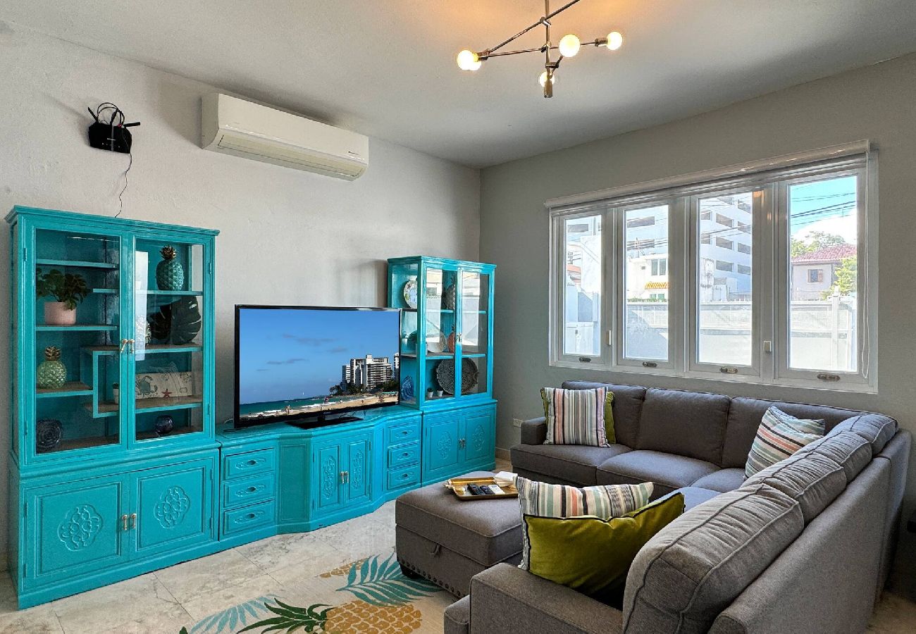 House in San Juan - Condado Laguna Villa w/Pool 5 Bd 3 Ba - Generator 