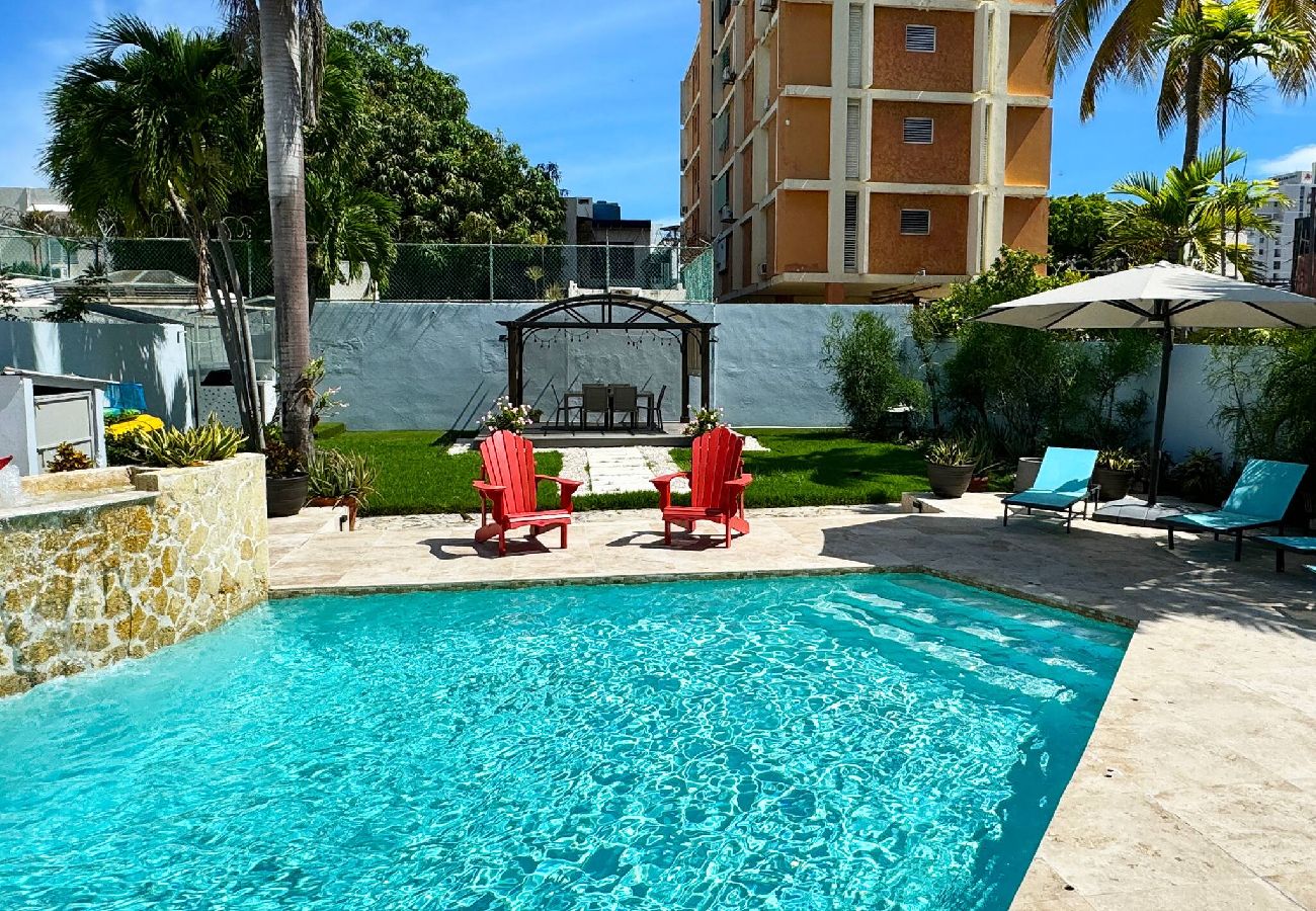 House in San Juan - Condado Laguna Villa w/Pool 5 Bd 3 Ba - Generator 