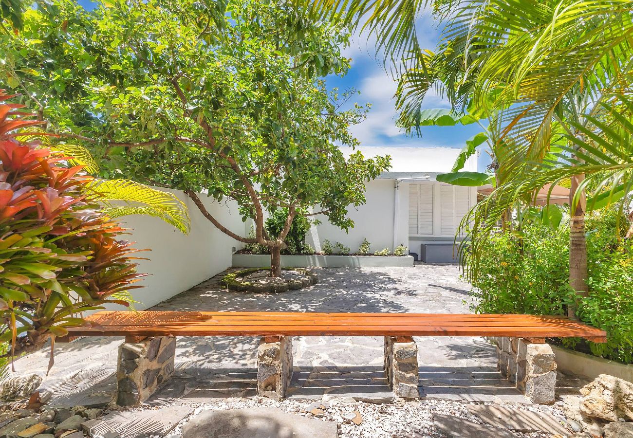 House in Santurce - Condado Villa 4Bd 3Ba | Spa/Generator/Parking 