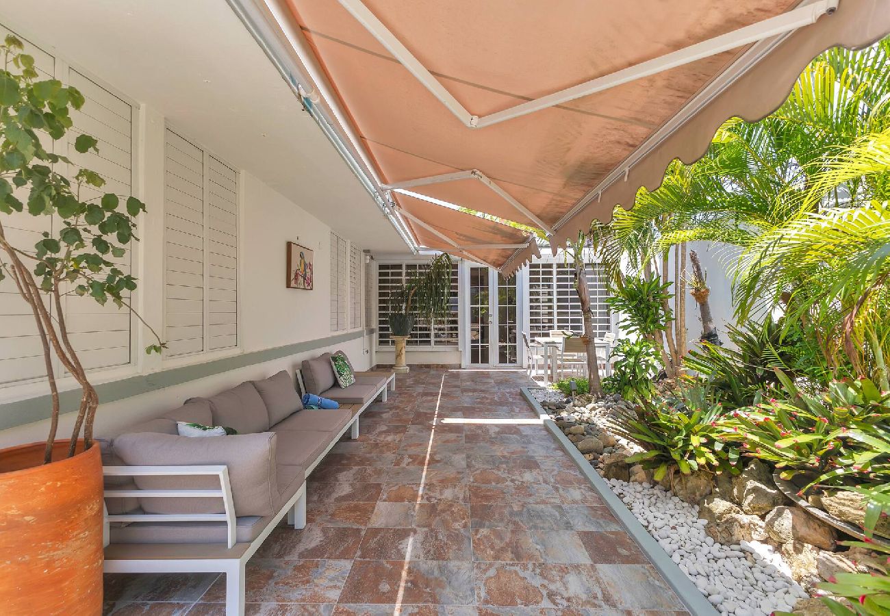 House in Santurce - Condado Villa 4Bd 3Ba | Spa/Generator/Parking 