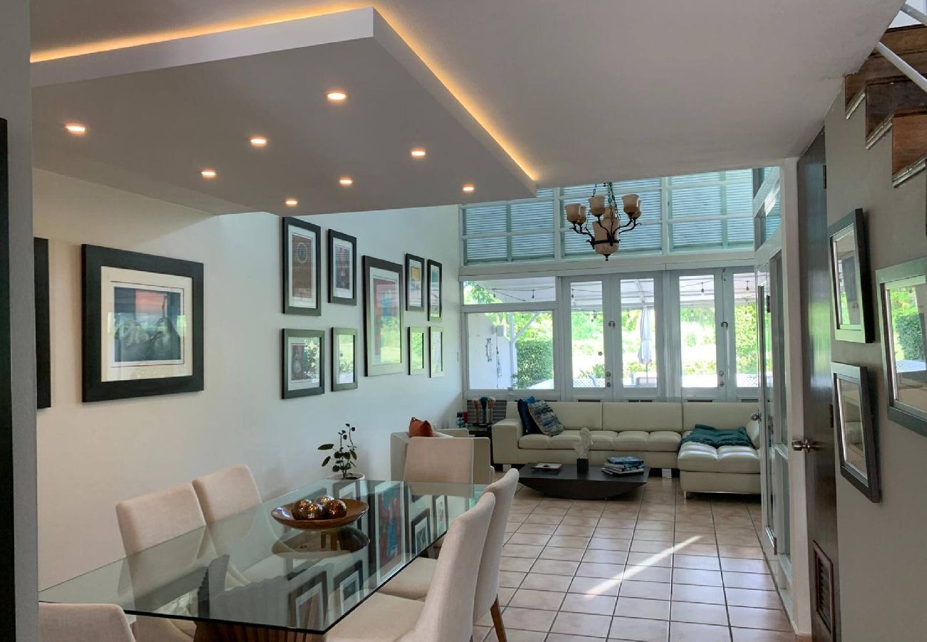 Townhouse in Dorado - Villa Merchán | 8 Guests | 4BR & 4.5 Bathrooms 