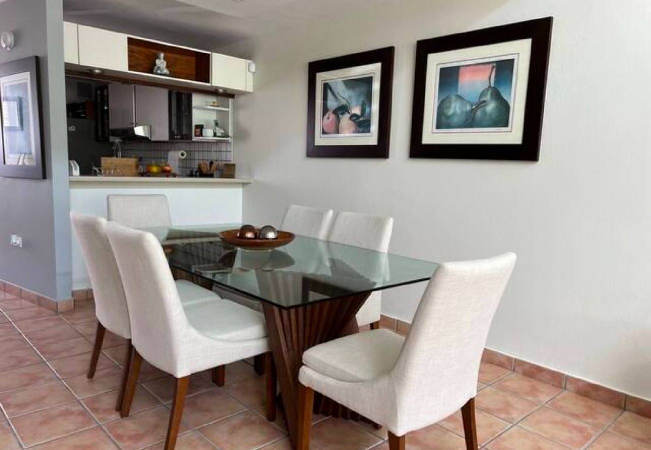 Townhouse in Dorado - Villa Merchán | 8 Guests | 4BR & 4.5 Bathrooms 
