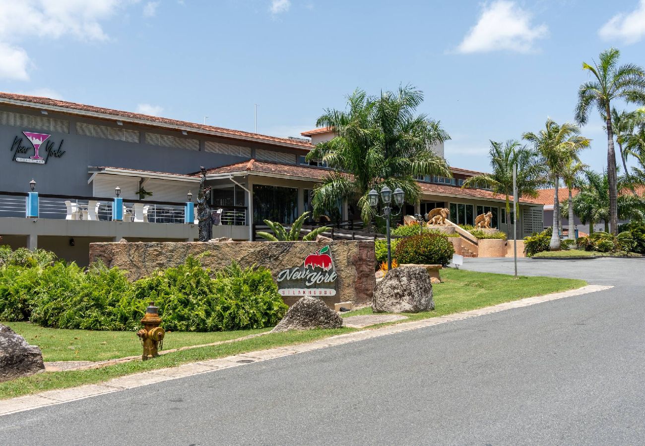 Townhouse in Dorado - Villa Merchán | 8 Guests | 4BR & 4.5 Bathrooms 