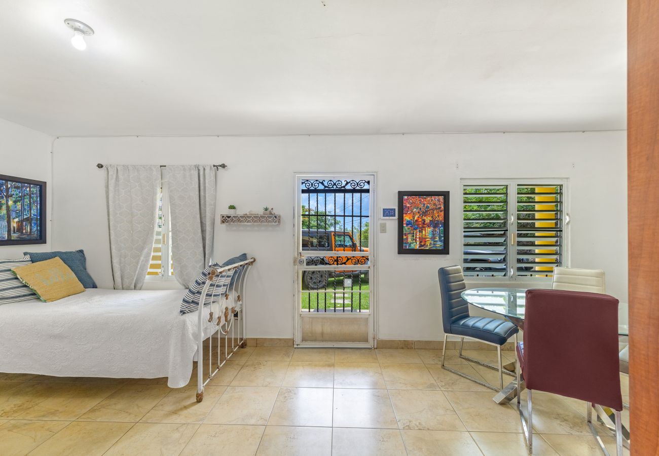 House in Fajardo - Hilltop Getaway with Huge Terrace 