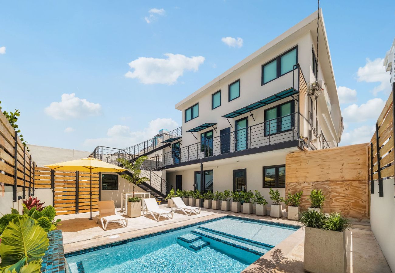 Apartment in Carolina - Ocean View PR | Oceanfront Villa 