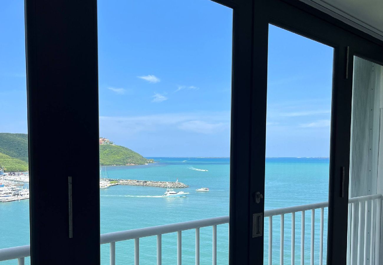 Condominium in Fajardo - Oceanfront Oasis: Panoramic Views & Marina Access 