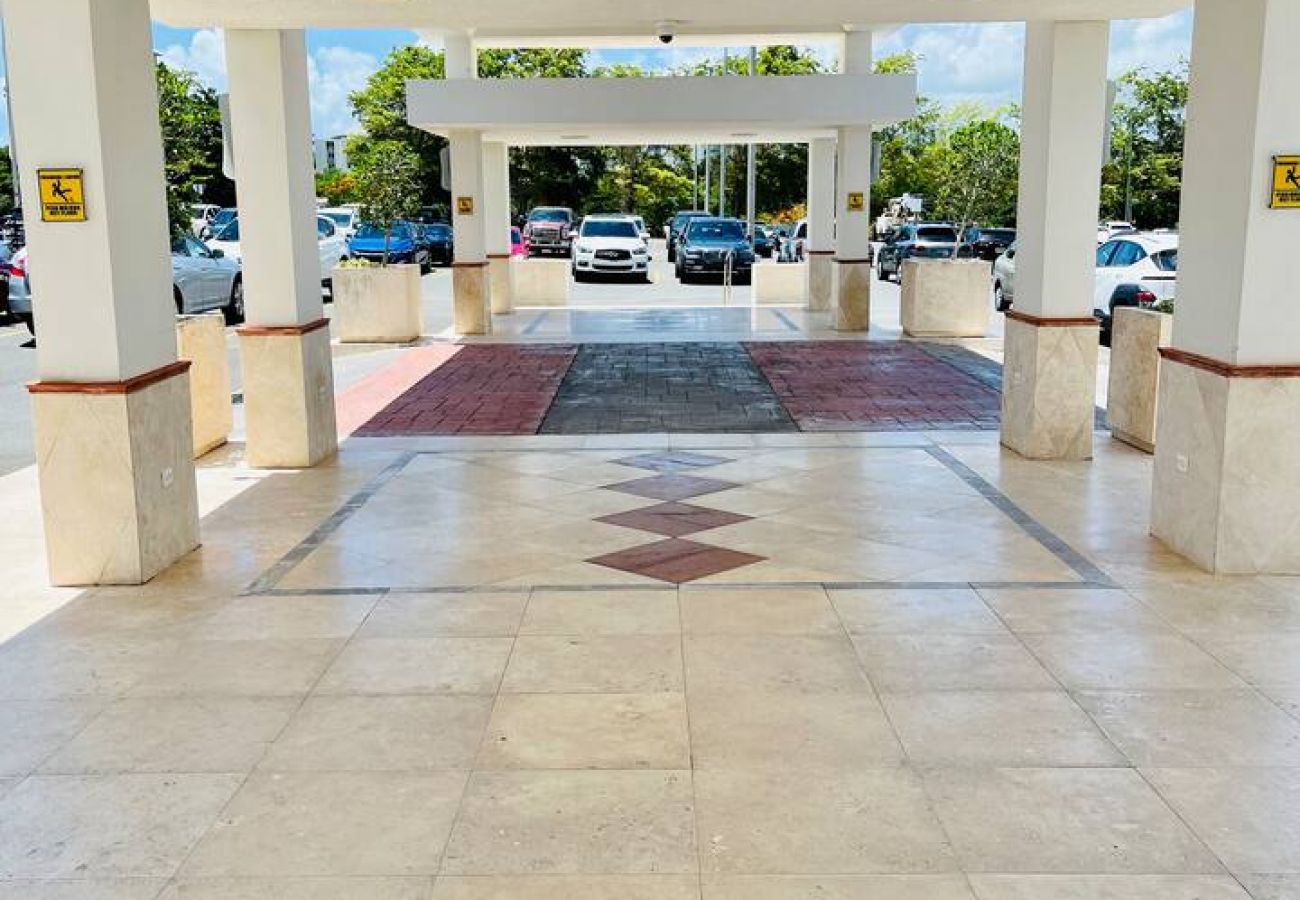 Condominium in Fajardo - Oceanfront Oasis: Panoramic Views & Marina Access 