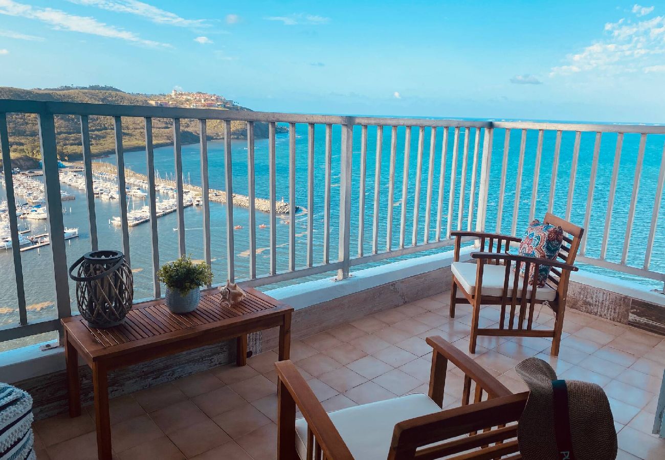 Apartment in Fajardo - Fajardo Oceanfront: Marina Views, Wi-Fi & Pool 