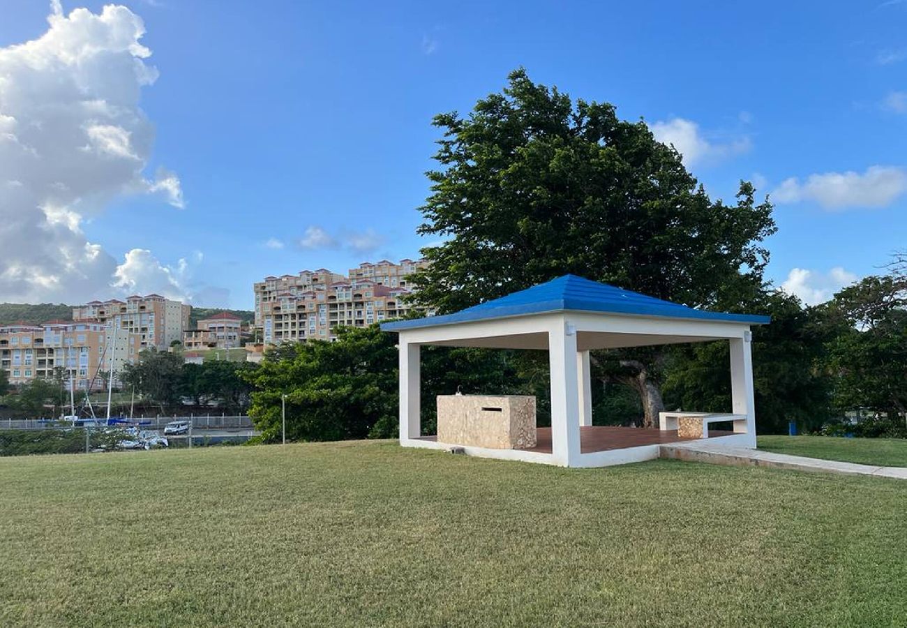 Apartment in Fajardo - Fajardo Oceanfront: Marina Views, Wi-Fi & Pool 