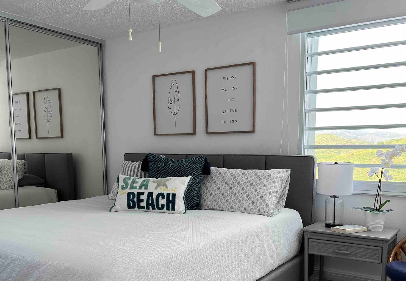 Apartment in Fajardo - Fajardo Oceanfront: Marina Views, Wi-Fi & Pool 