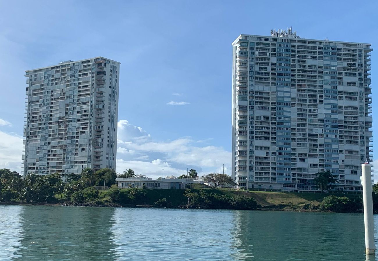 Apartment in Fajardo - Fajardo Oceanfront: Marina Views, Wi-Fi & Pool 