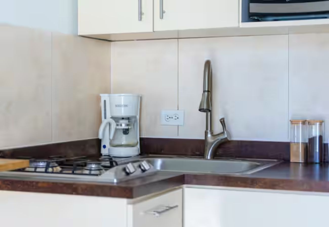 Apartment in San Juan - Beautiful 2 Bedroom in Miramar! 