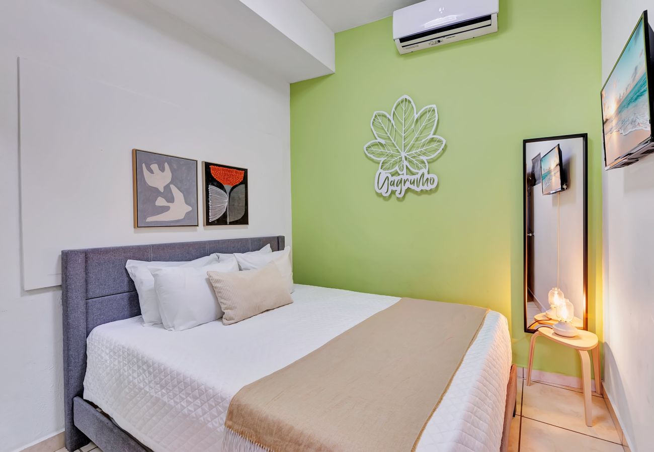 Apartment in San Juan - Beautiful 2 Bedroom in Miramar! 