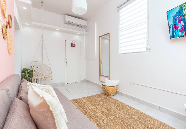 Apartment in San Juan - Centric, Spacious, Stylish Miramar Unit, Sleeps 4 