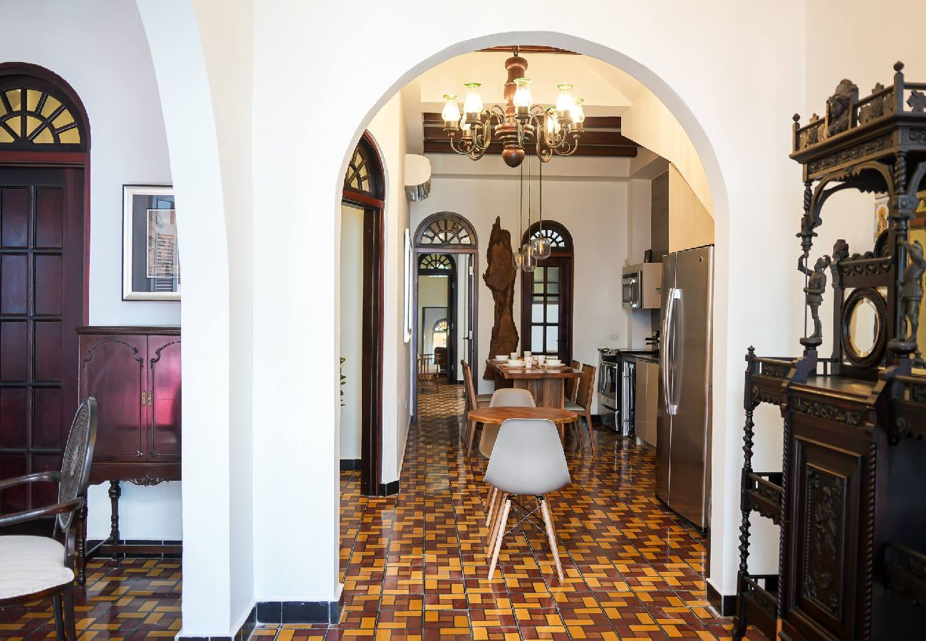 Apartment in San Juan - Old San Juan Colonial Gem 