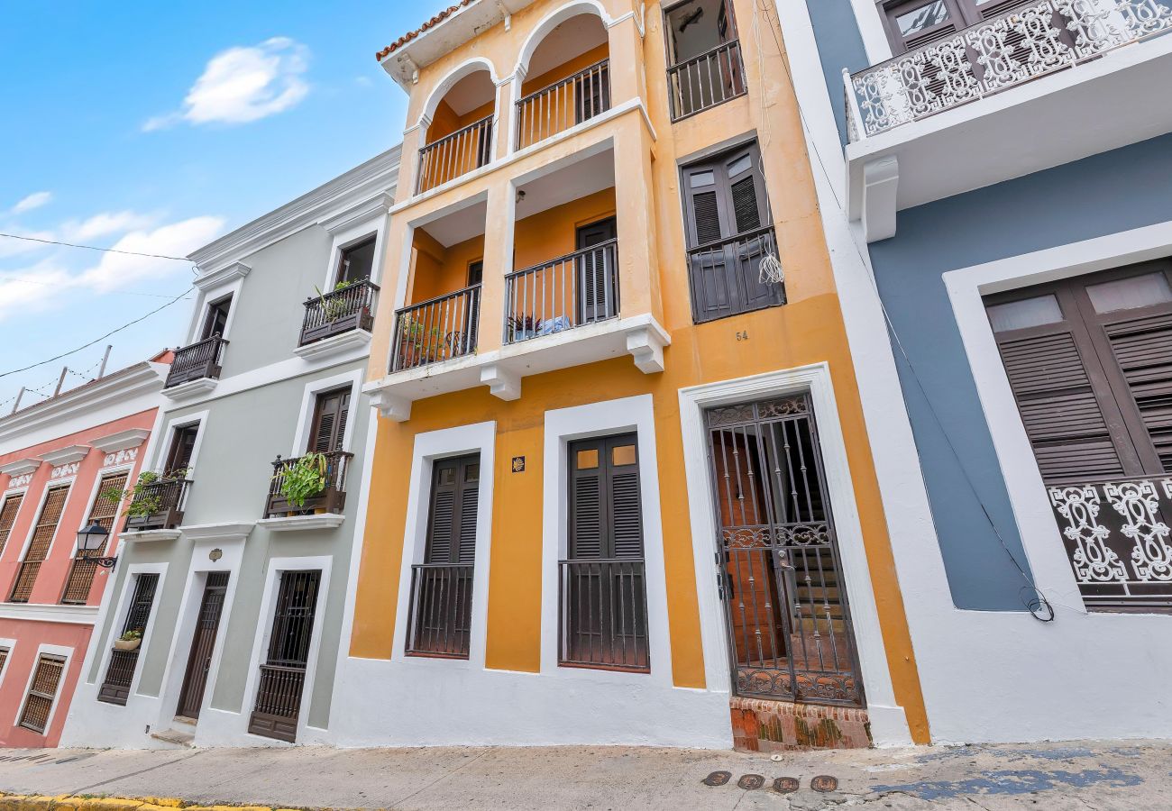 Apartment in San Juan - Old San Juan Colonial Gem 