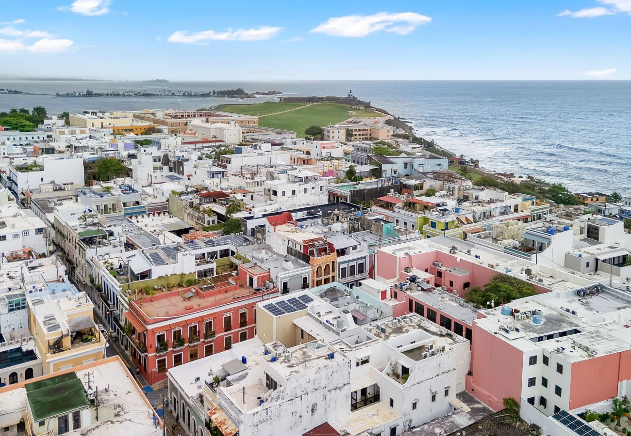 Apartment in San Juan - Old San Juan Colonial Gem 