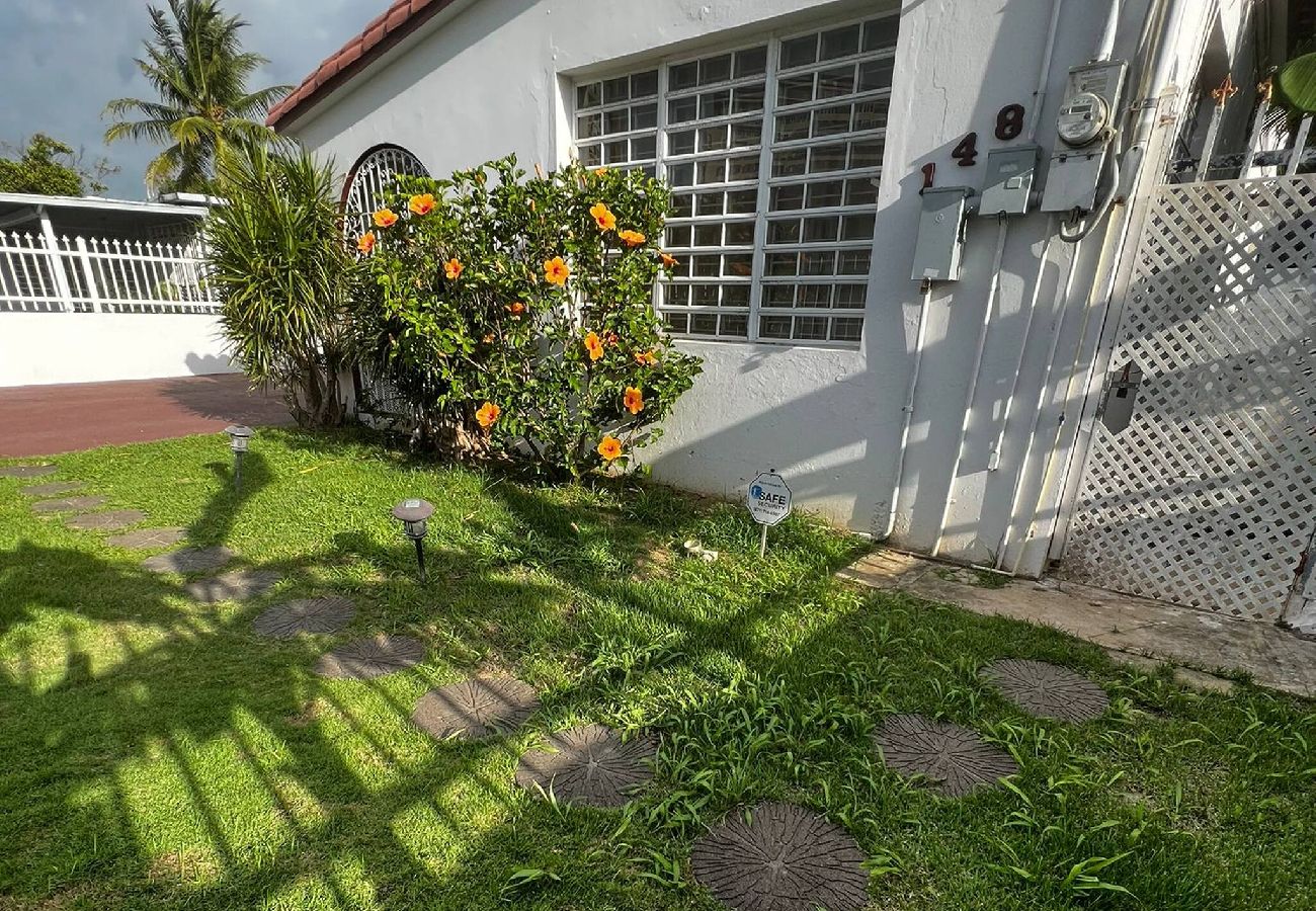 Apartment in Carolina - Charming apartment 5' walk to the beach 