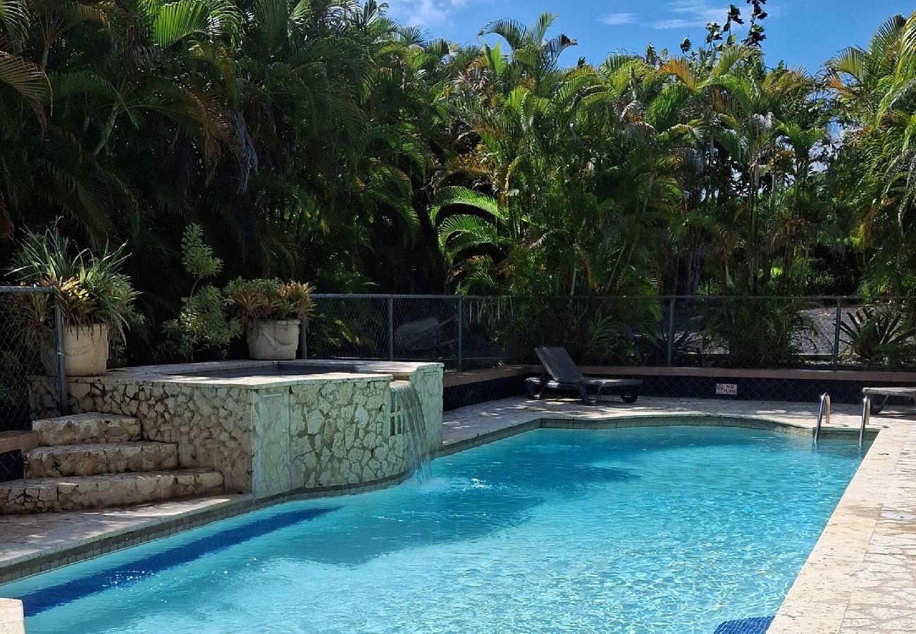 Apartment in Vega Baja - Tropical Retreat for Couples with Pool Access