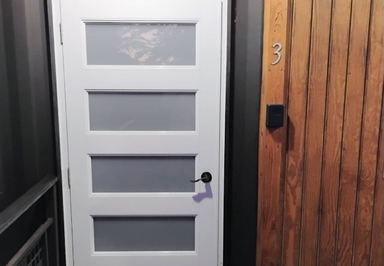 Apartment in Vega Baja - Charming 1-Bedroom Beach Apartment for 4